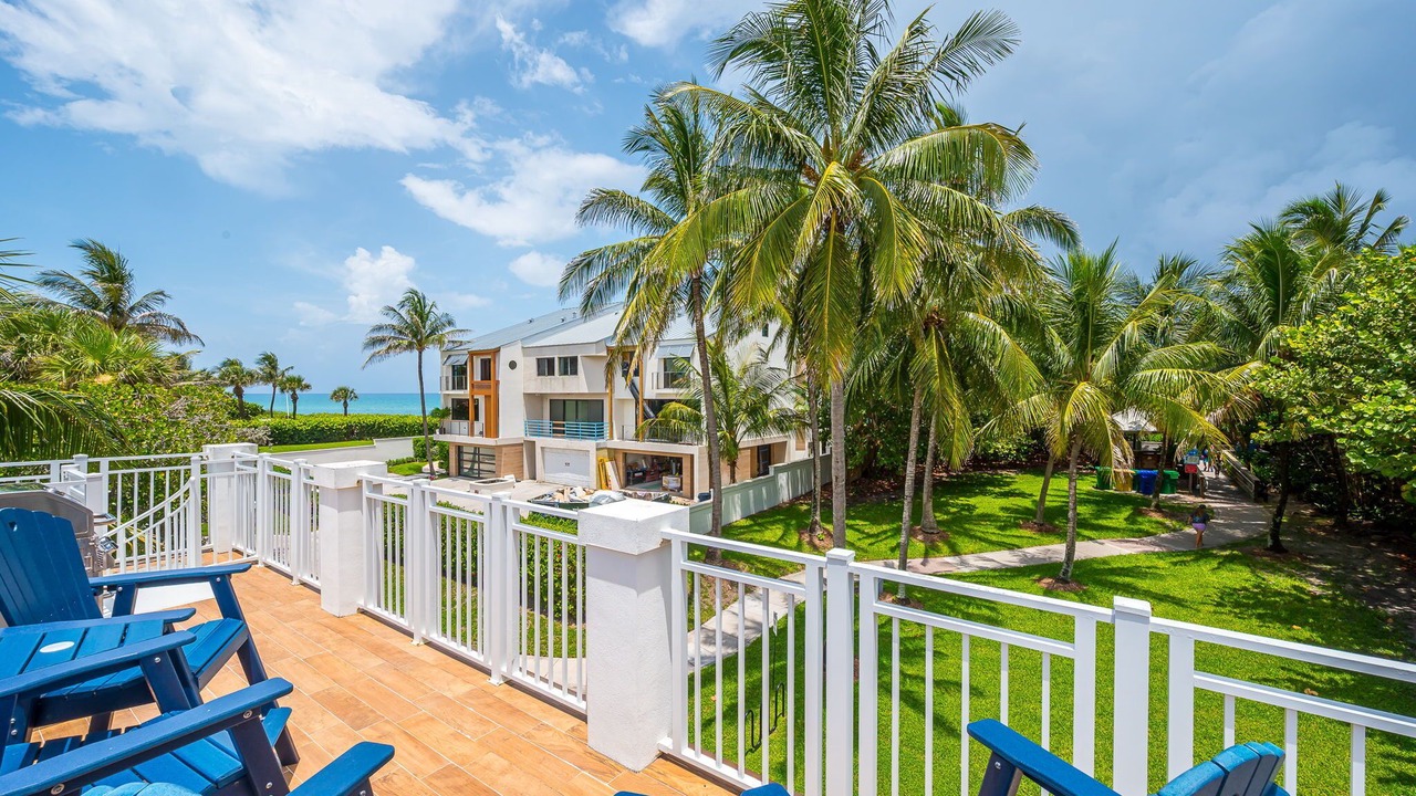 Photo of Patio Balcony in Juno Beach