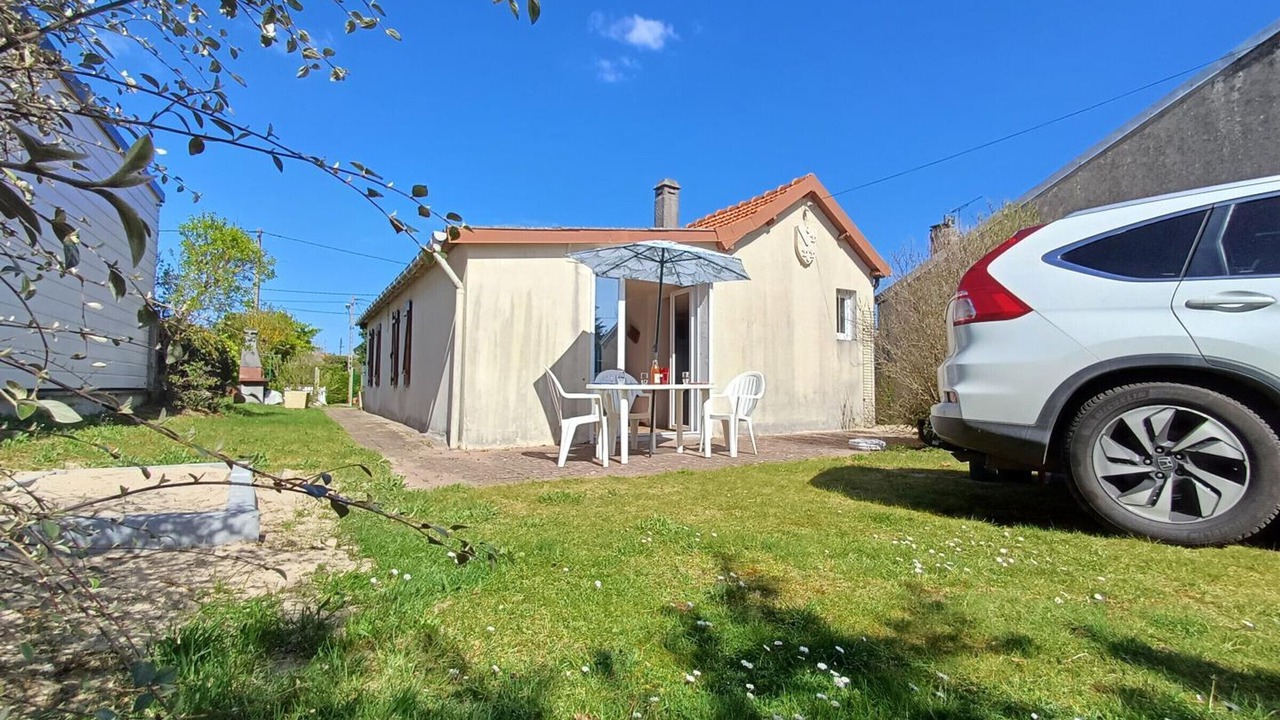 Photo of Outdoor in Saint-Martin de Brehal