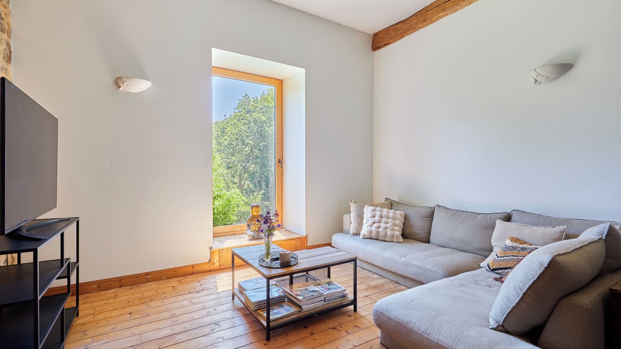 Photo of Livingroom in Louge-sur-Maire