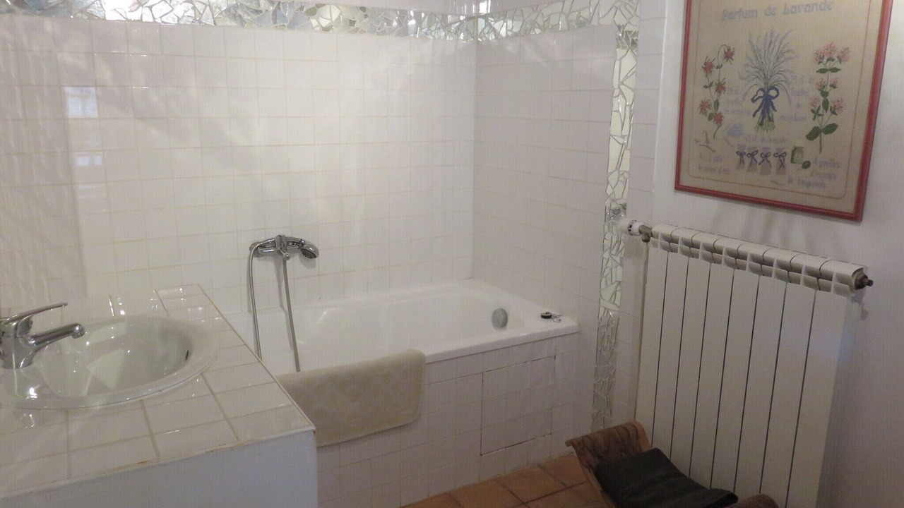 Photo of Bathroom in Lurs