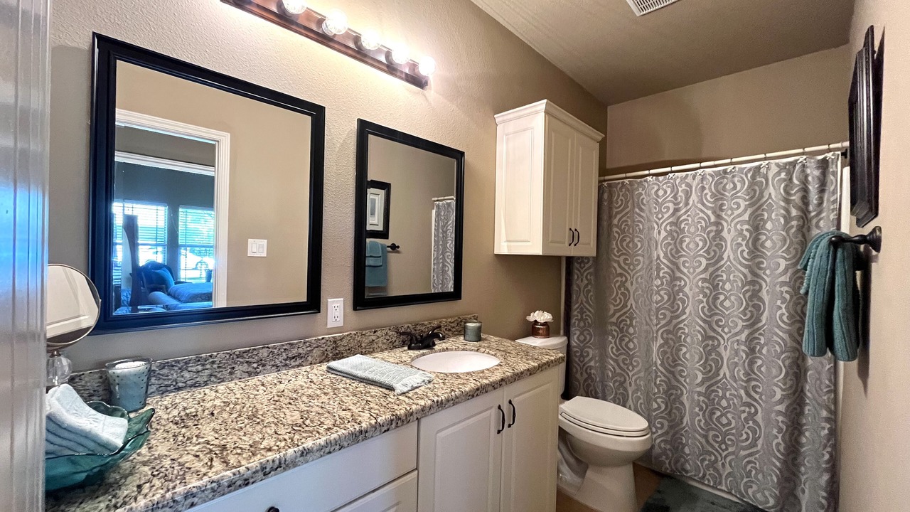 Photo of Bathroom in Harvey Hillsides