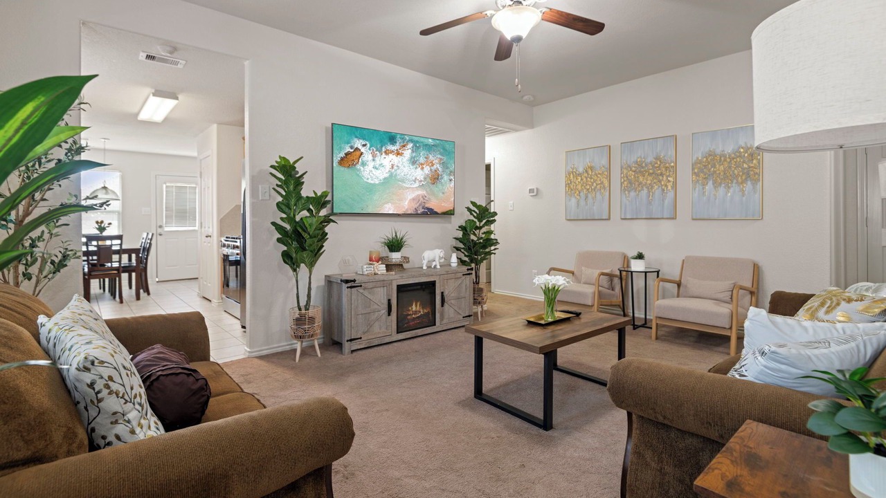 Photo of Livingroom in Houston