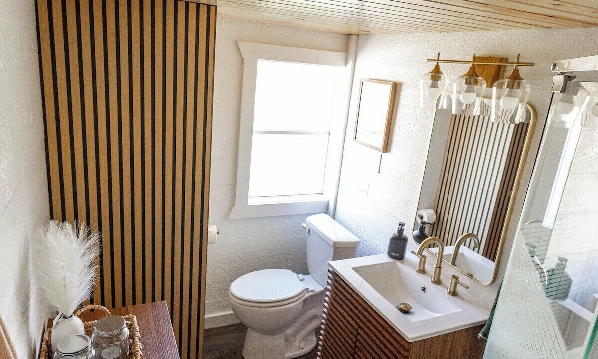 Photo of Bathroom in Jasonville