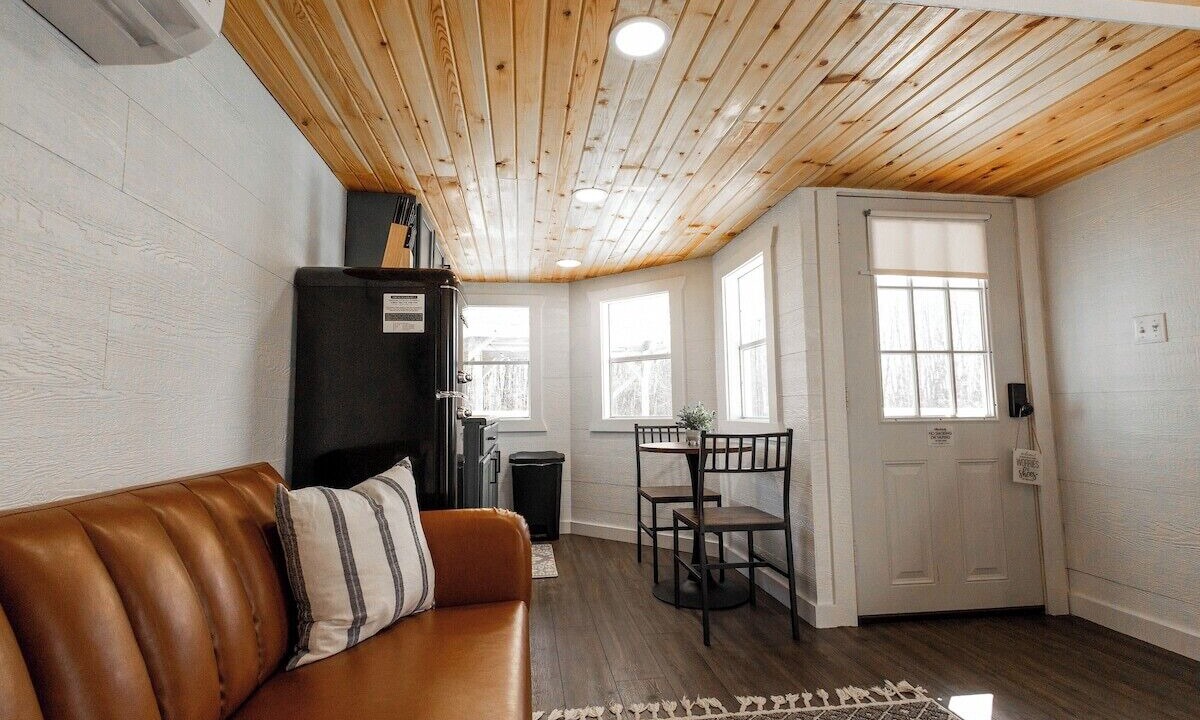 Photo of Livingroom in Jasonville