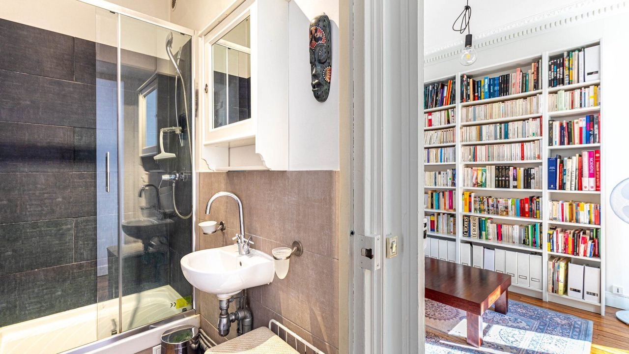Photo of Bathroom in Saint-Fargeau