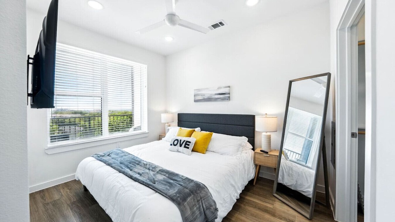 Photo of Bedroom in Brentwood