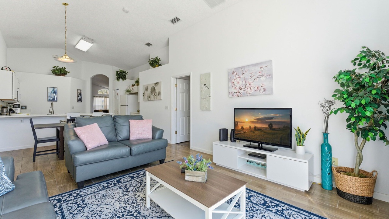 Photo of Bedroom in Seasons
