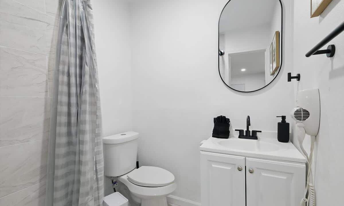Photo of Bathroom in Haltom City