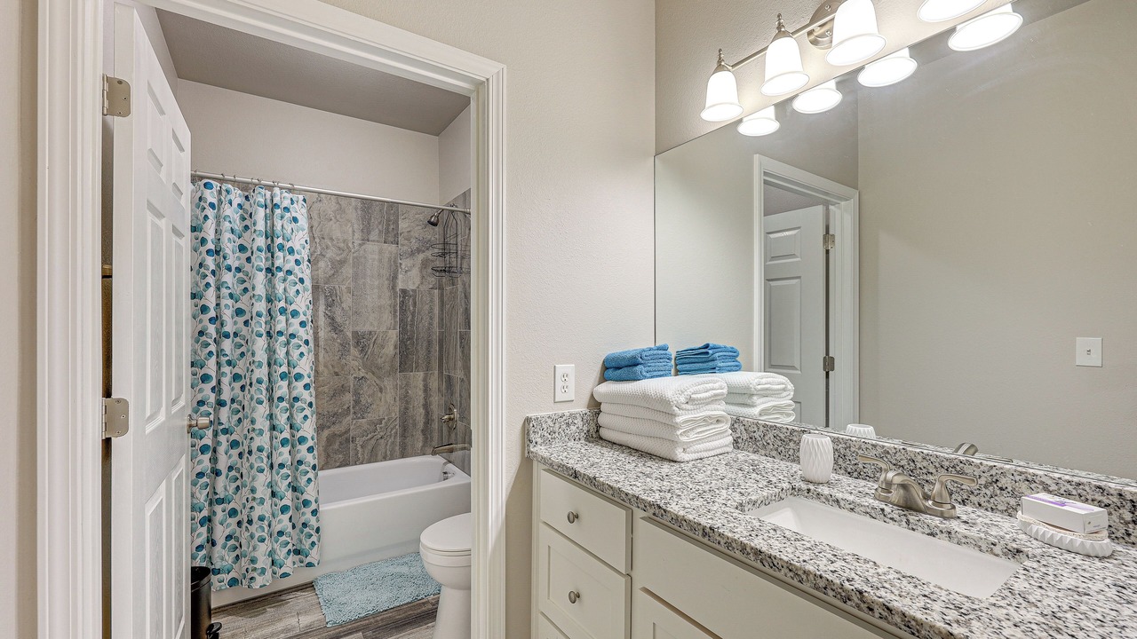 Photo of Bathroom in Eckhert Crossing