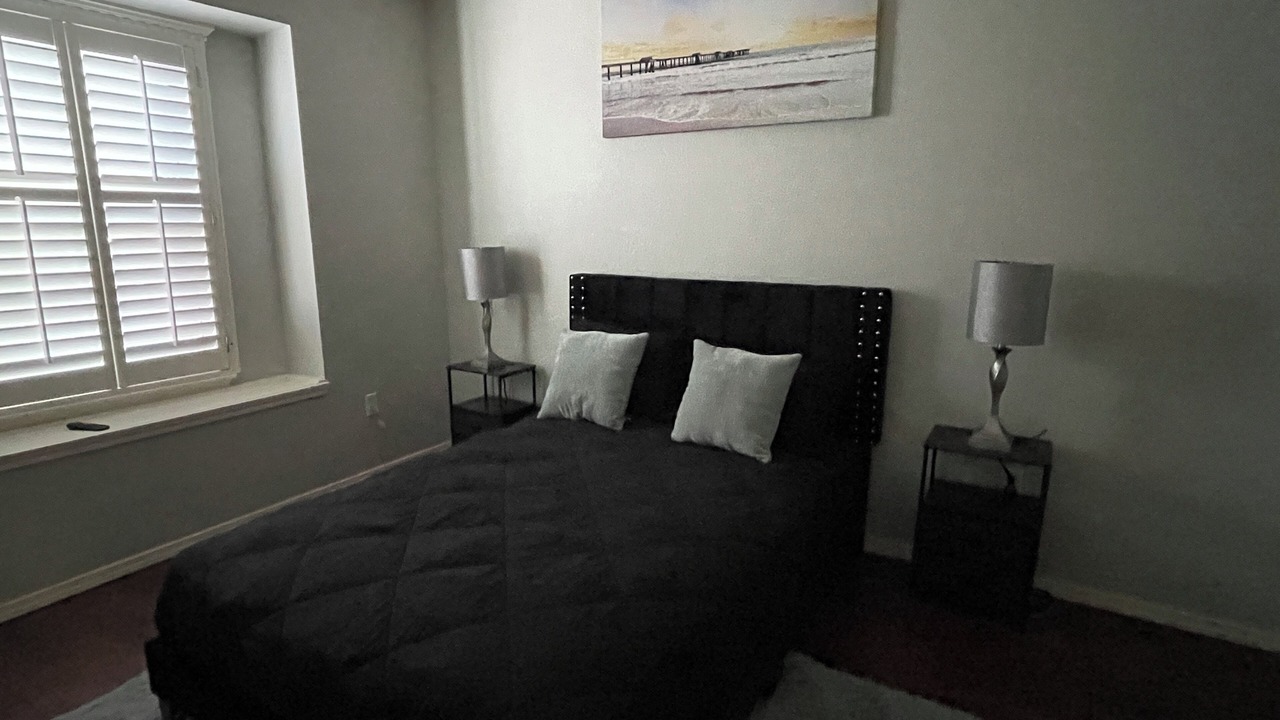 Photo of Bedroom in Biggs Field