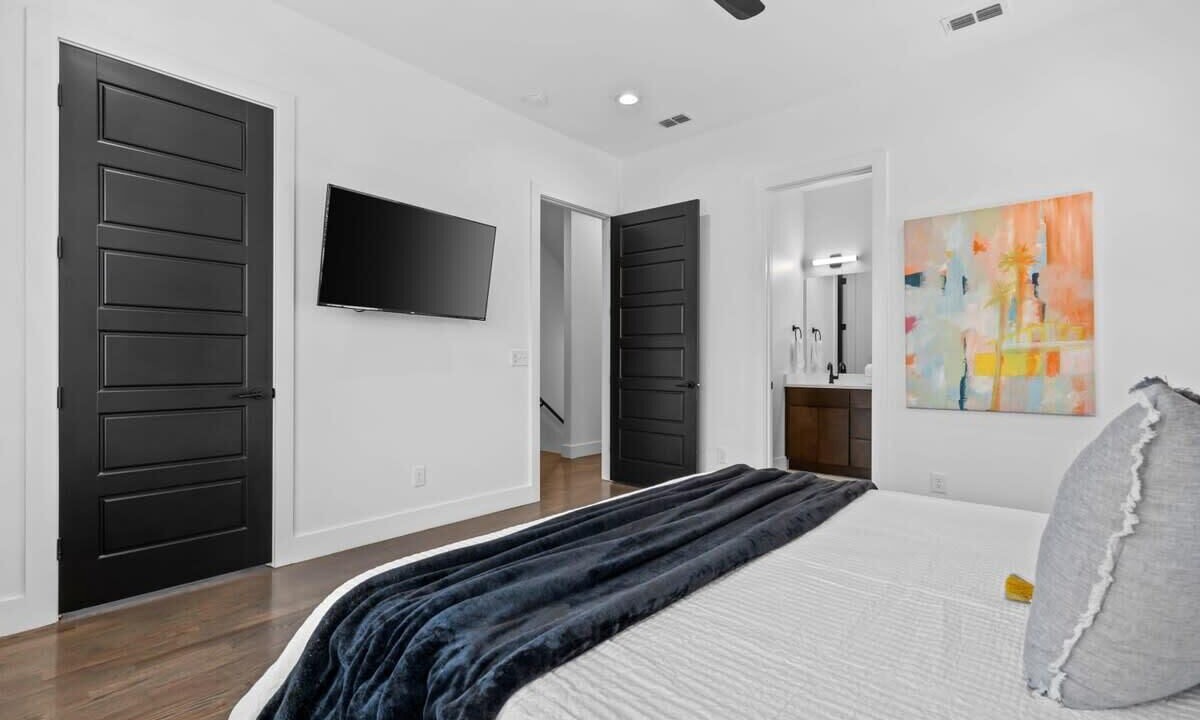 Photo of Bedroom in Berry Hill