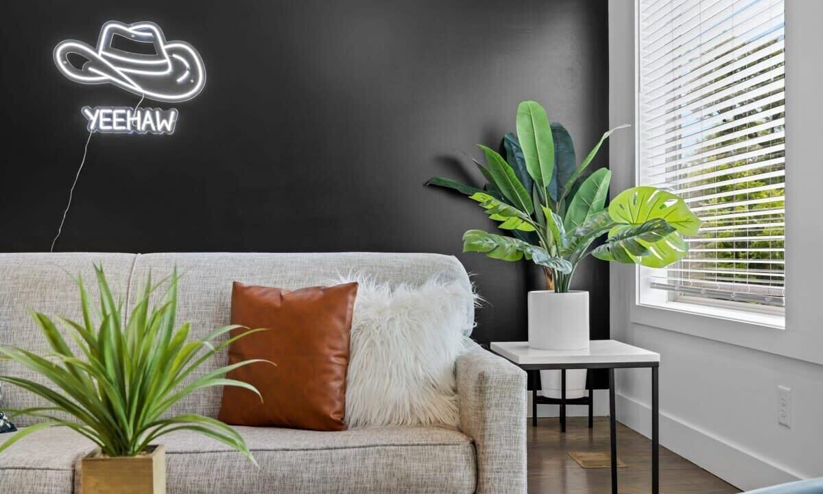 Photo of Livingroom in Berry Hill