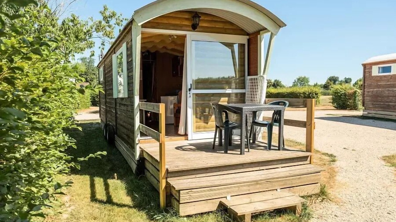 Photo of Outdoor in Perrex