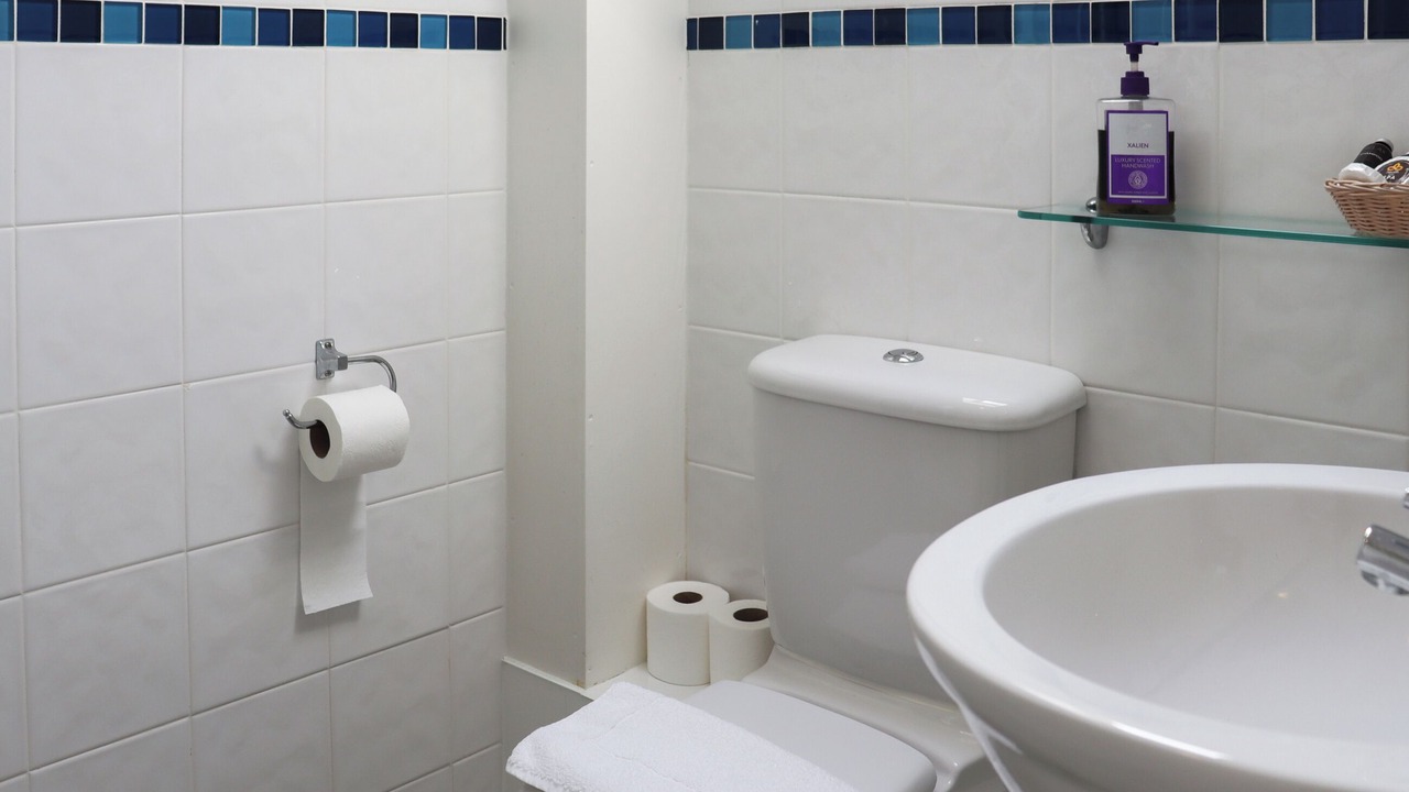 Photo of Bathroom in Ludchurch