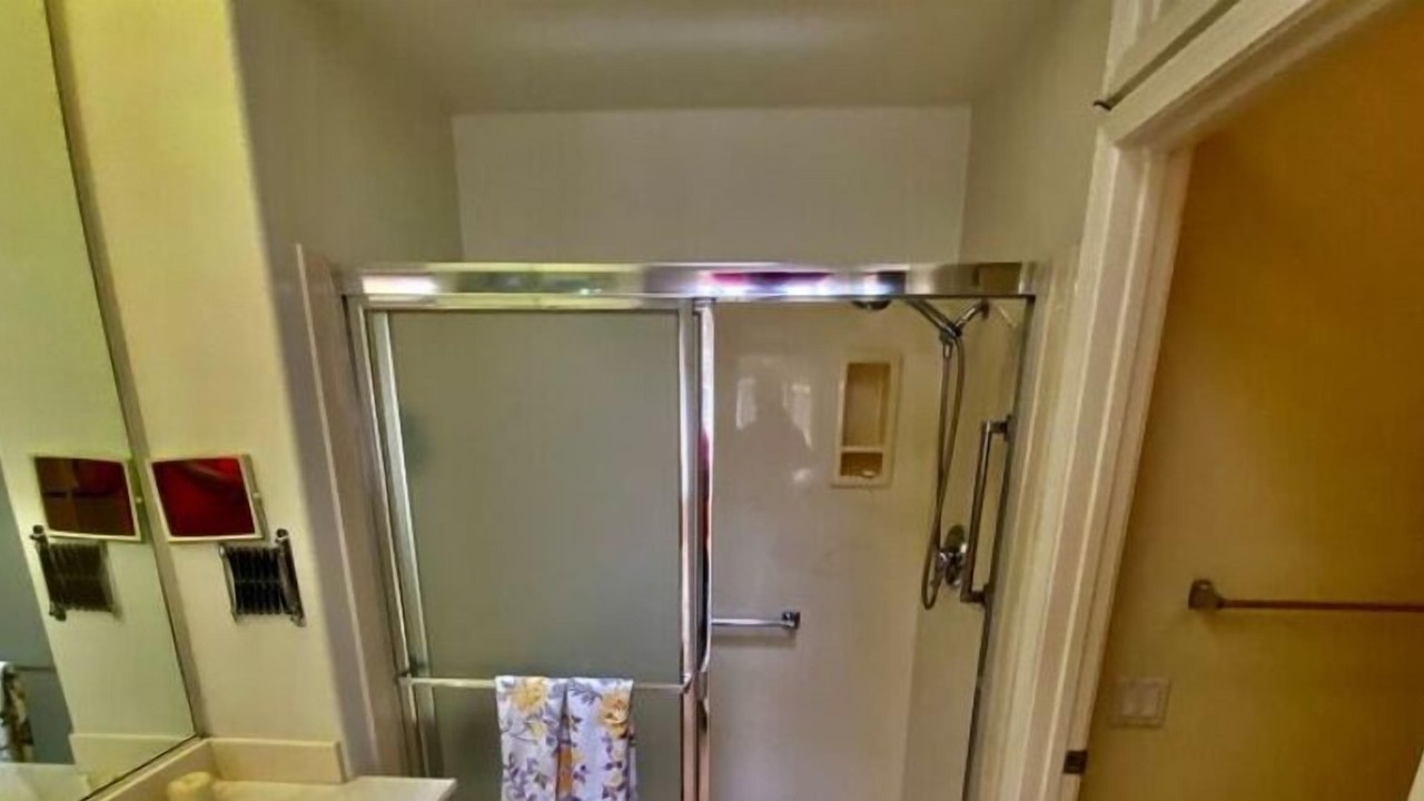 Photo of Bathroom in Desert Palms