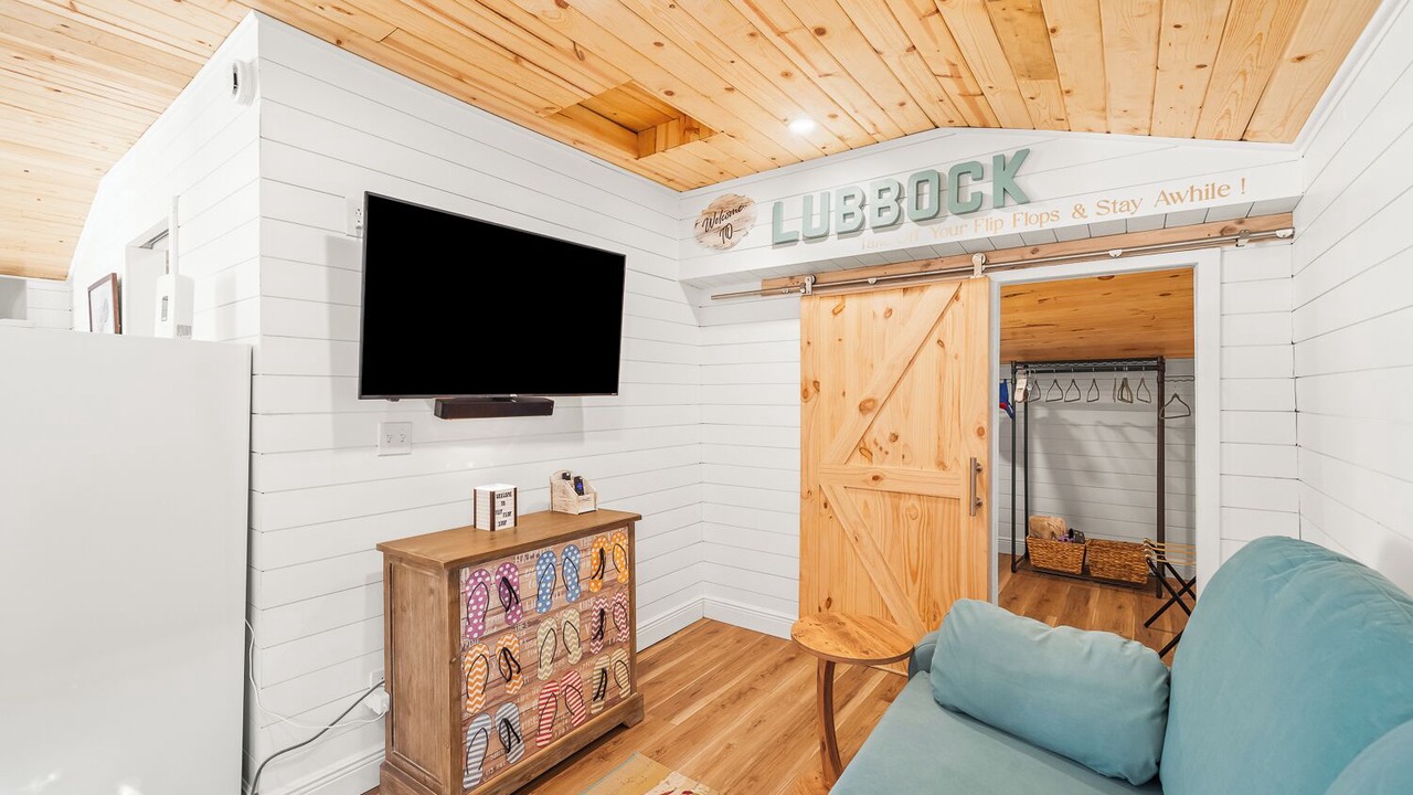Photo of Livingroom in Tech Terrace