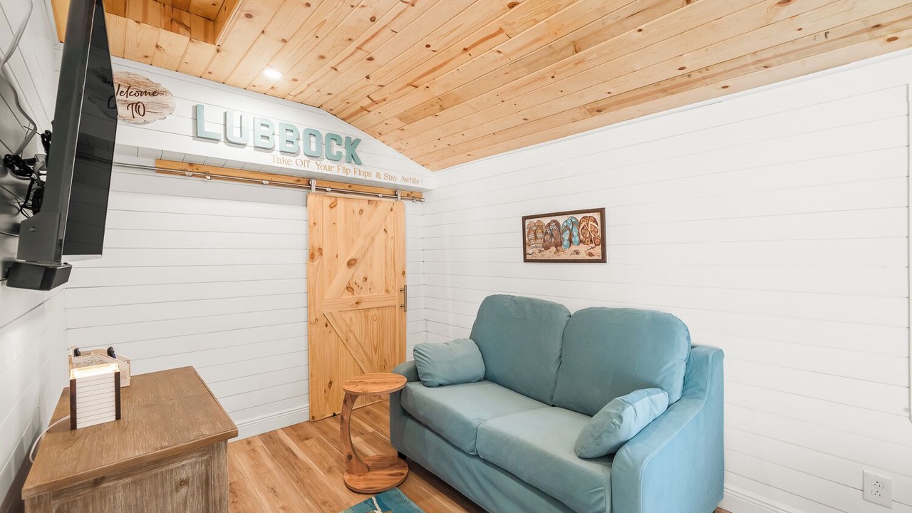 Photo of Livingroom in Tech Terrace