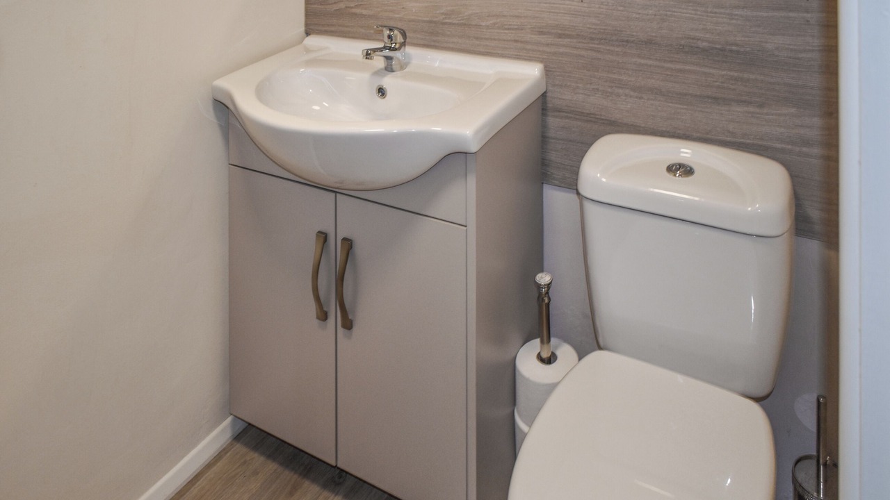 Photo of Bathroom in Shebbear