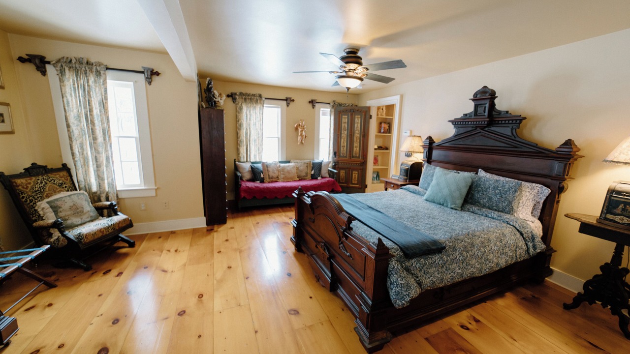 Photo of Bedroom in Franklin Springs
