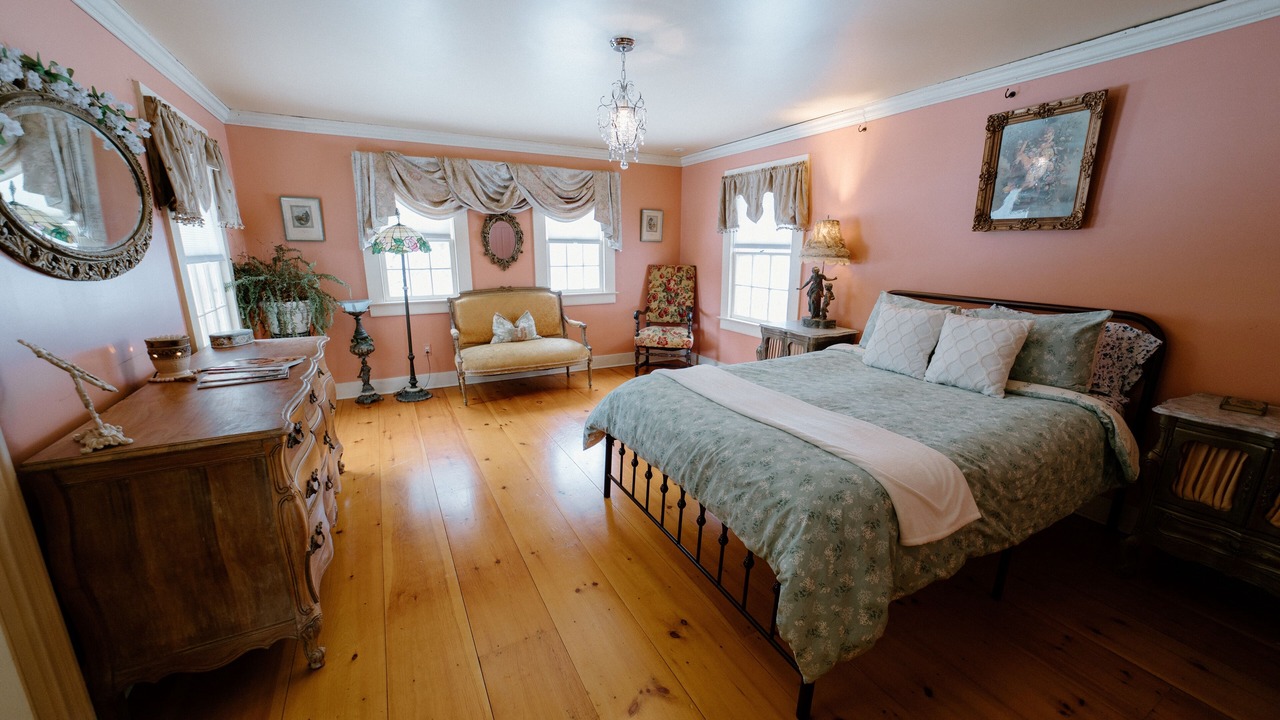 Photo of Bedroom in Franklin Springs