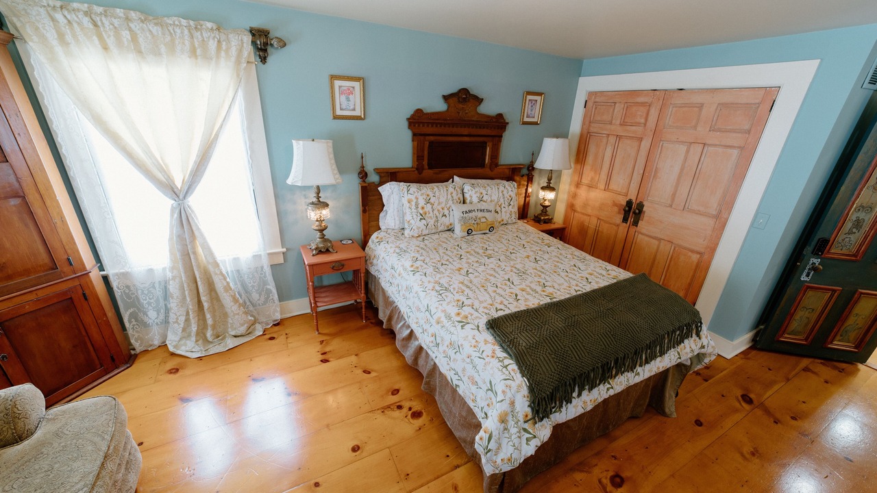 Photo of Bedroom in Franklin Springs