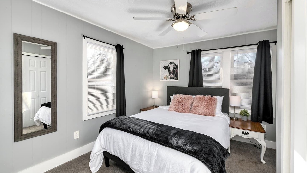 Photo of Bedroom in Sugar Creek
