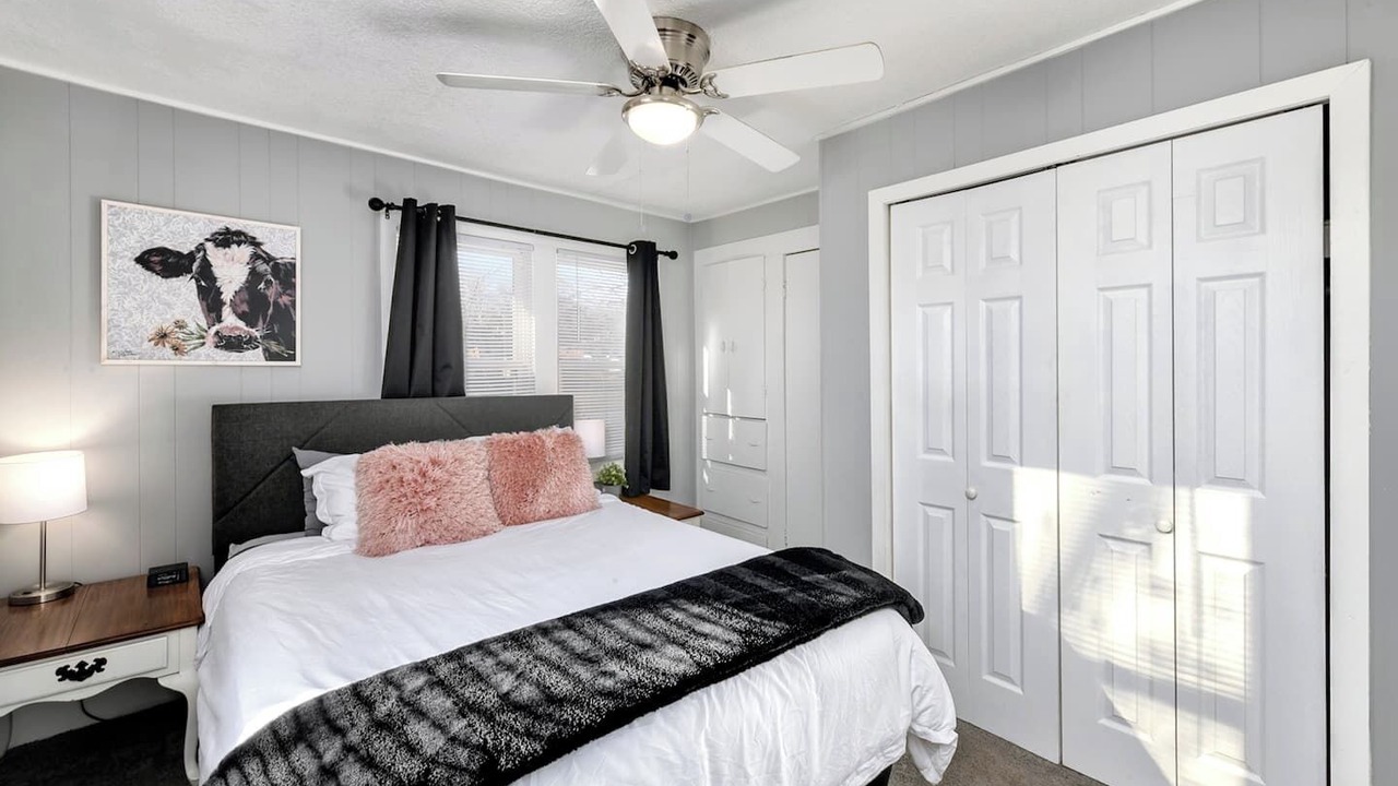 Photo of Bedroom in Sugar Creek