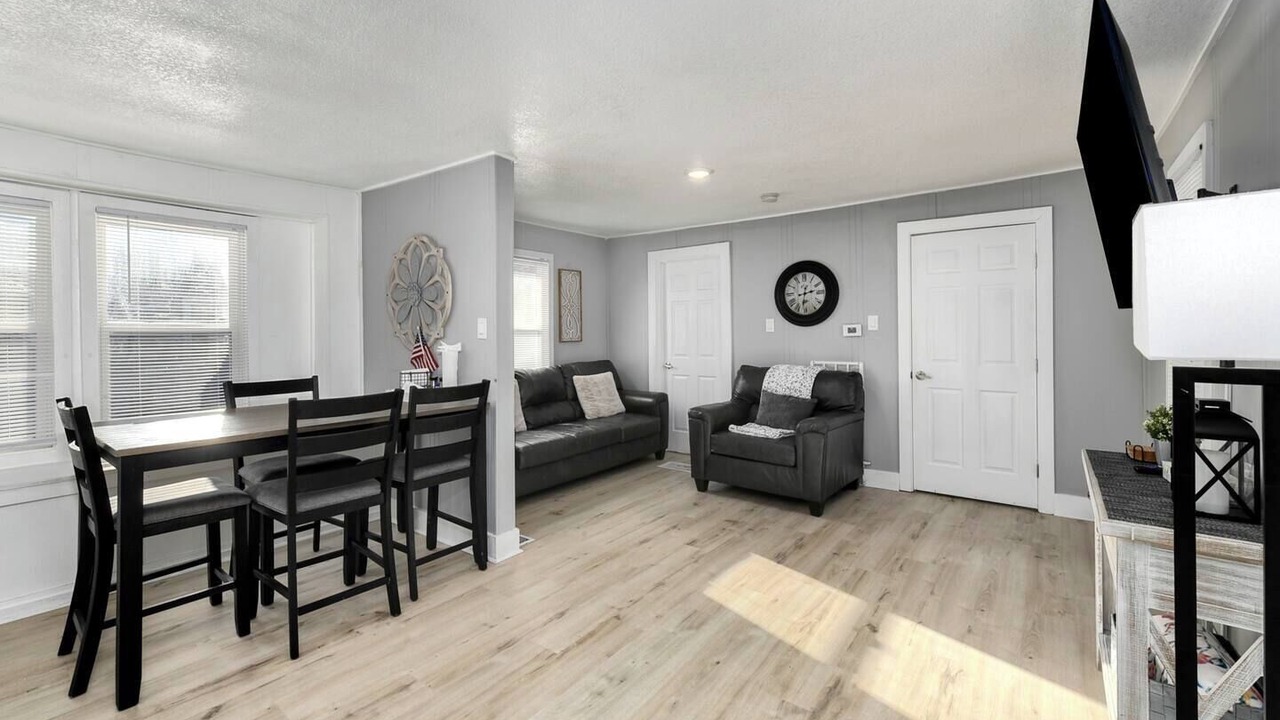 Photo of Livingroom in Sugar Creek