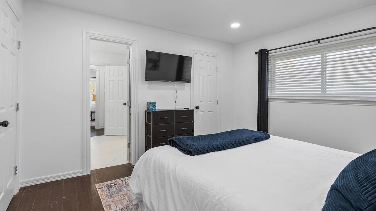 Photo of Bedroom in Lake Highlands