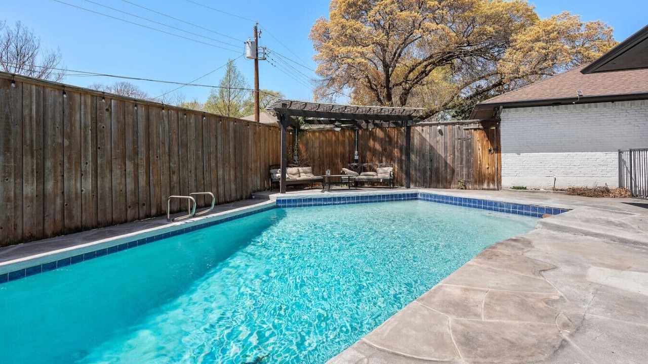 Photo of Outdoor in Lake Highlands