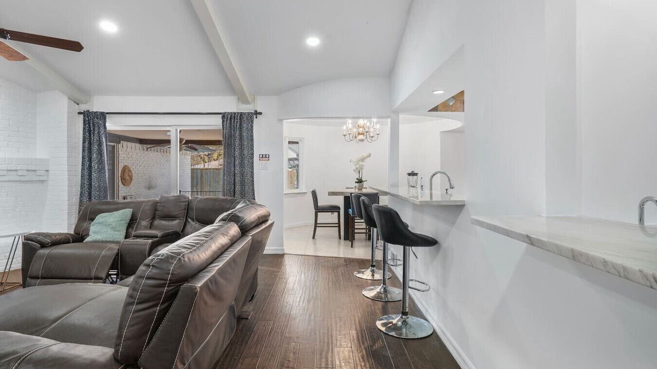Photo of Livingroom in Lake Highlands