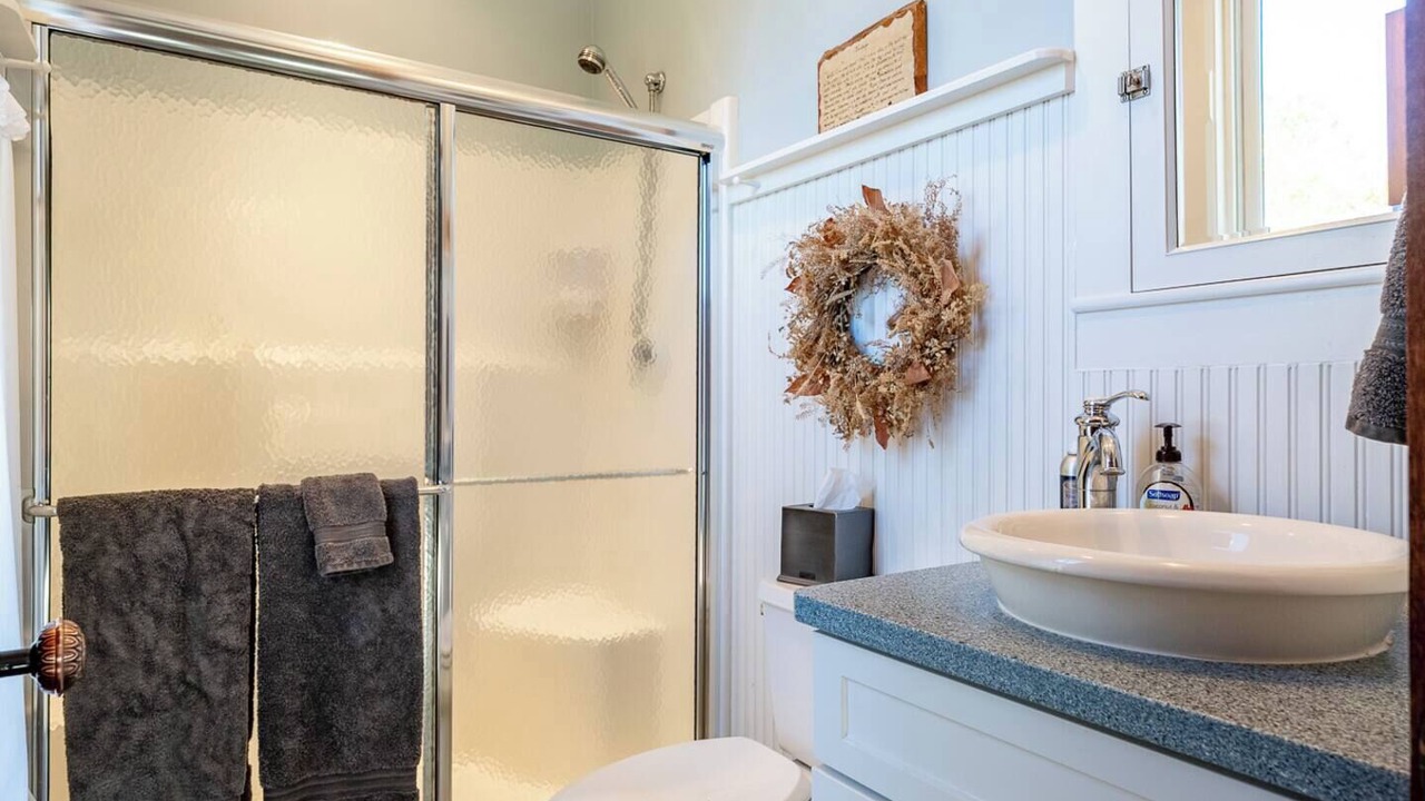 Photo of Bathroom in Greencastle