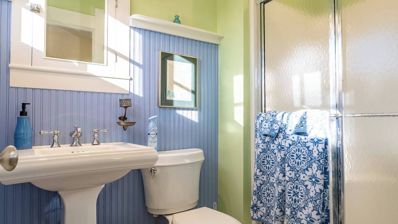 Photo of Bathroom in Greencastle
