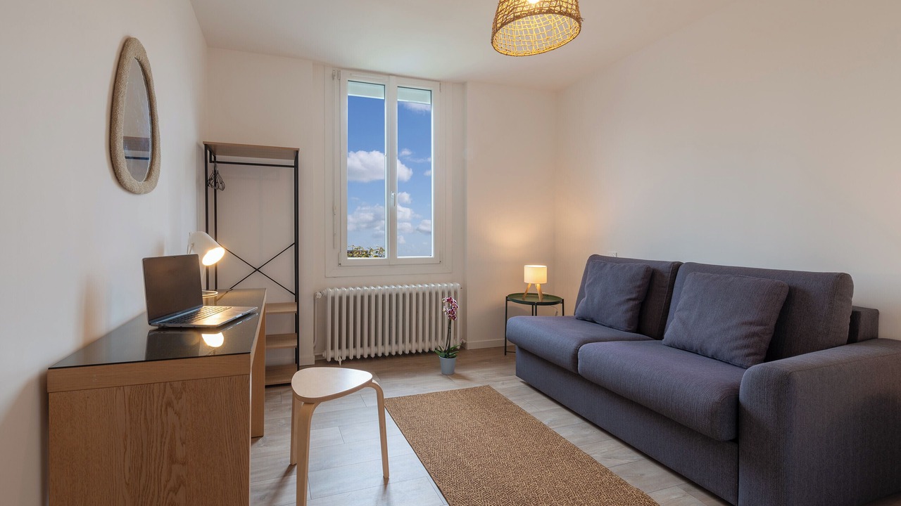 Photo of Livingroom in Laval