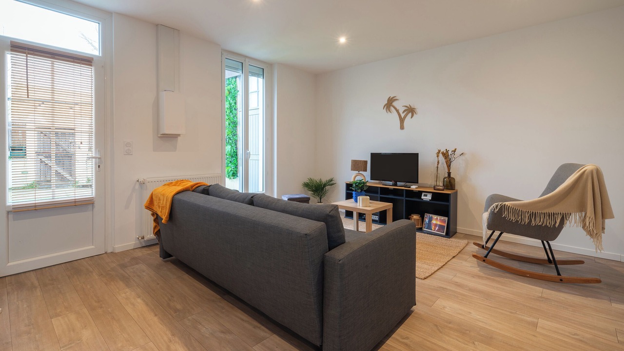 Photo of Livingroom in Laval