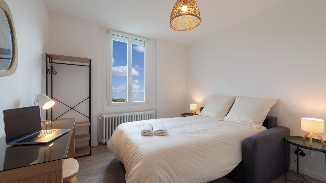 Photo of Bedroom in Laval
