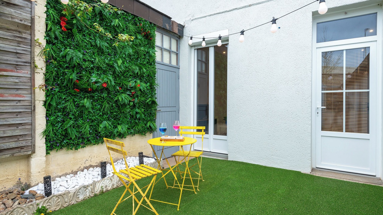 Photo of Outdoor in Laval