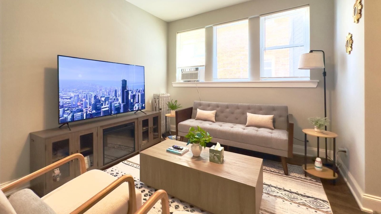 Photo of Livingroom in Albany Park