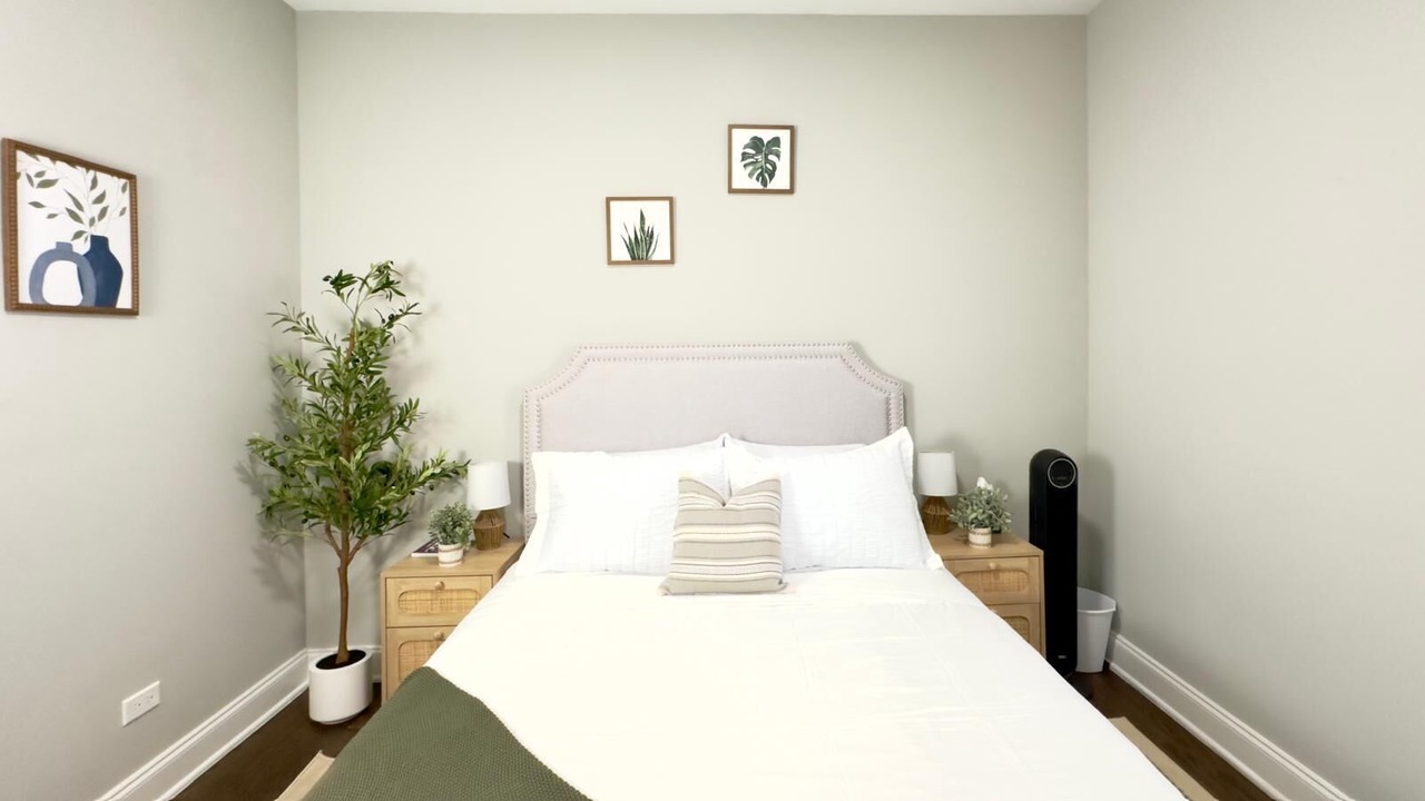 Photo of Bedroom in Albany Park