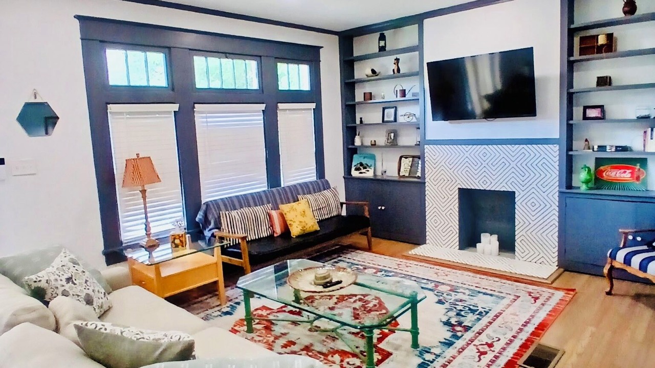 Photo of Livingroom in Highland Historic District