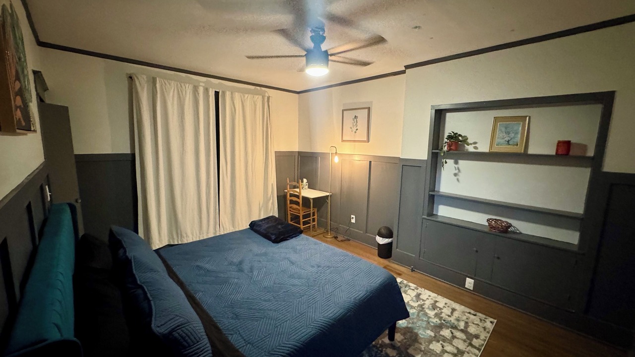 Photo of Bedroom in Highland Historic District
