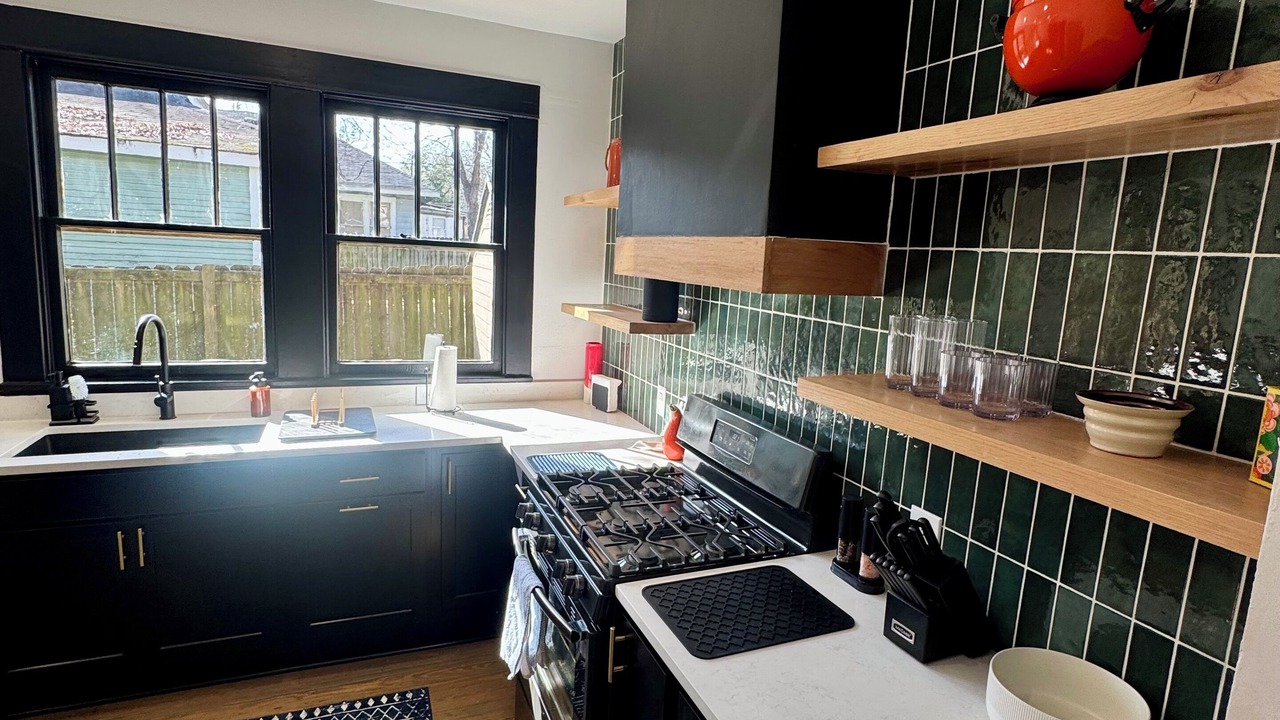 Photo of Kitchen in Highland Historic District