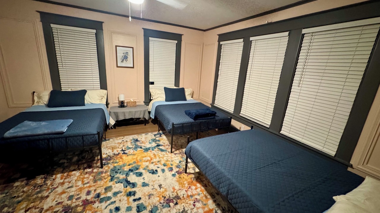 Photo of Bedroom in Highland Historic District