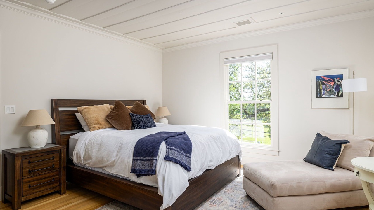 Photo of Bedroom in Salado