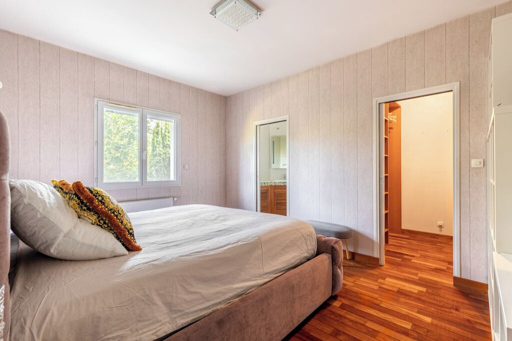 Photo of Bedroom in Gradignan