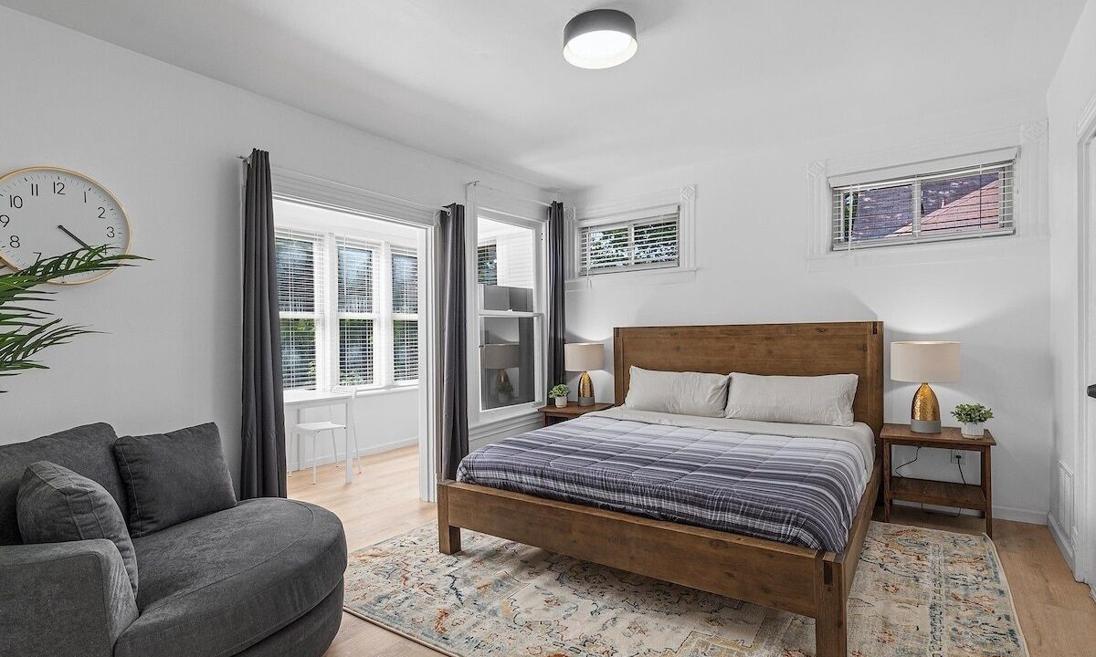 Photo of Bedroom in Shadyside