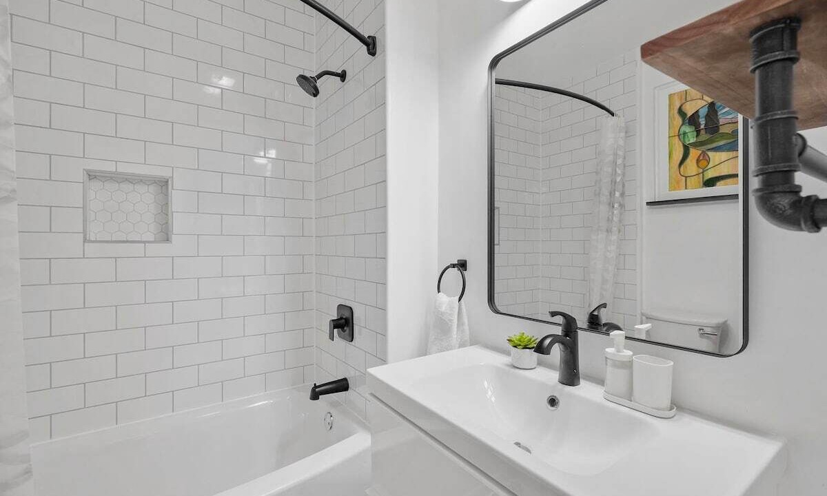 Photo of Bathroom in Shadyside