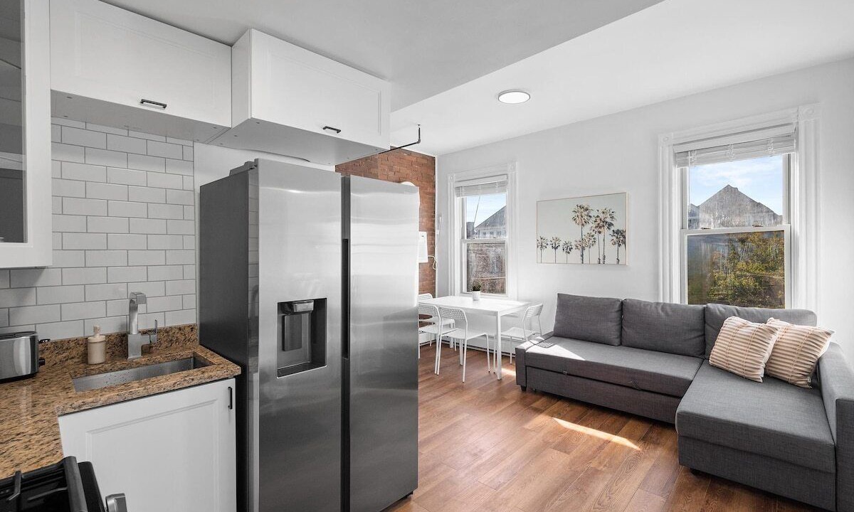 Photo of Livingroom in Shadyside