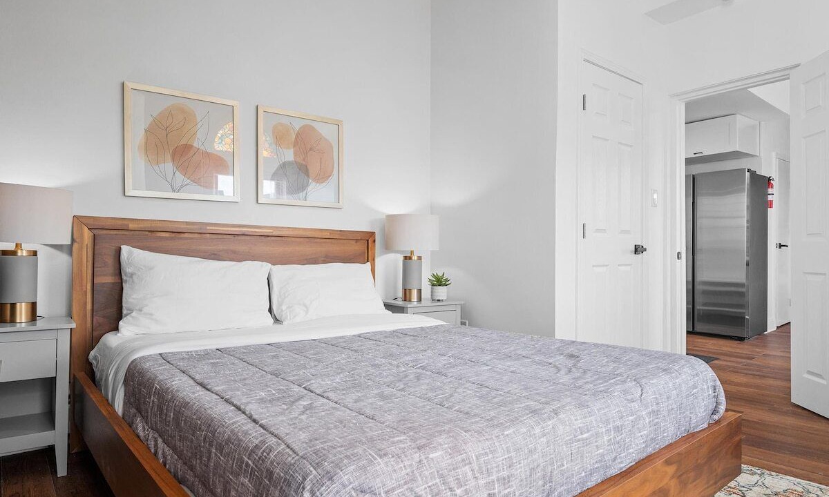 Photo of Bedroom in Shadyside