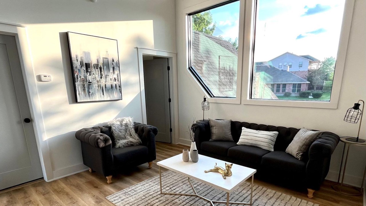 Photo of Livingroom in April Sound
